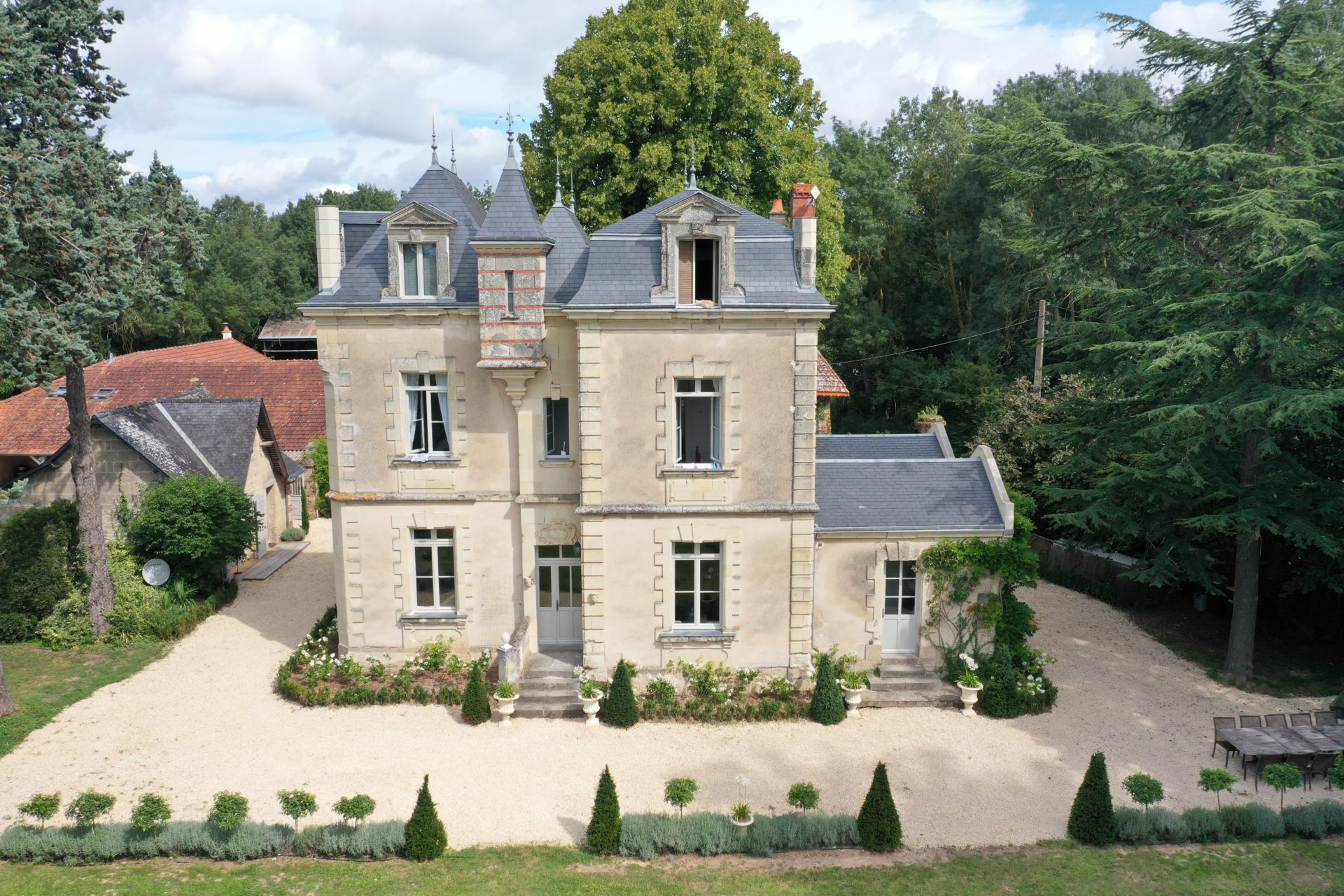 Chateau-de-la-Vigne-Loire