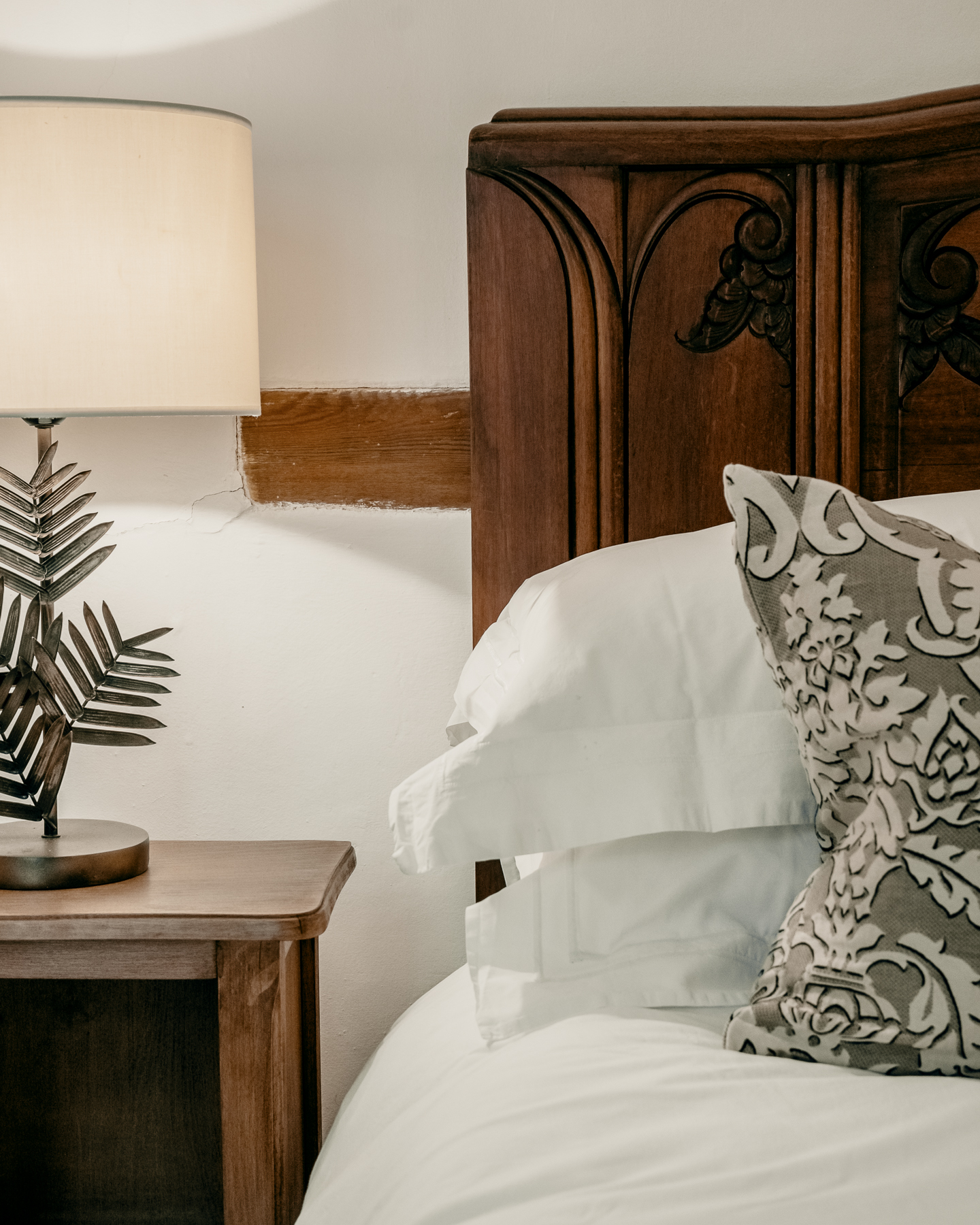 Coach House Front Double Bedside Chateau de la Vigne