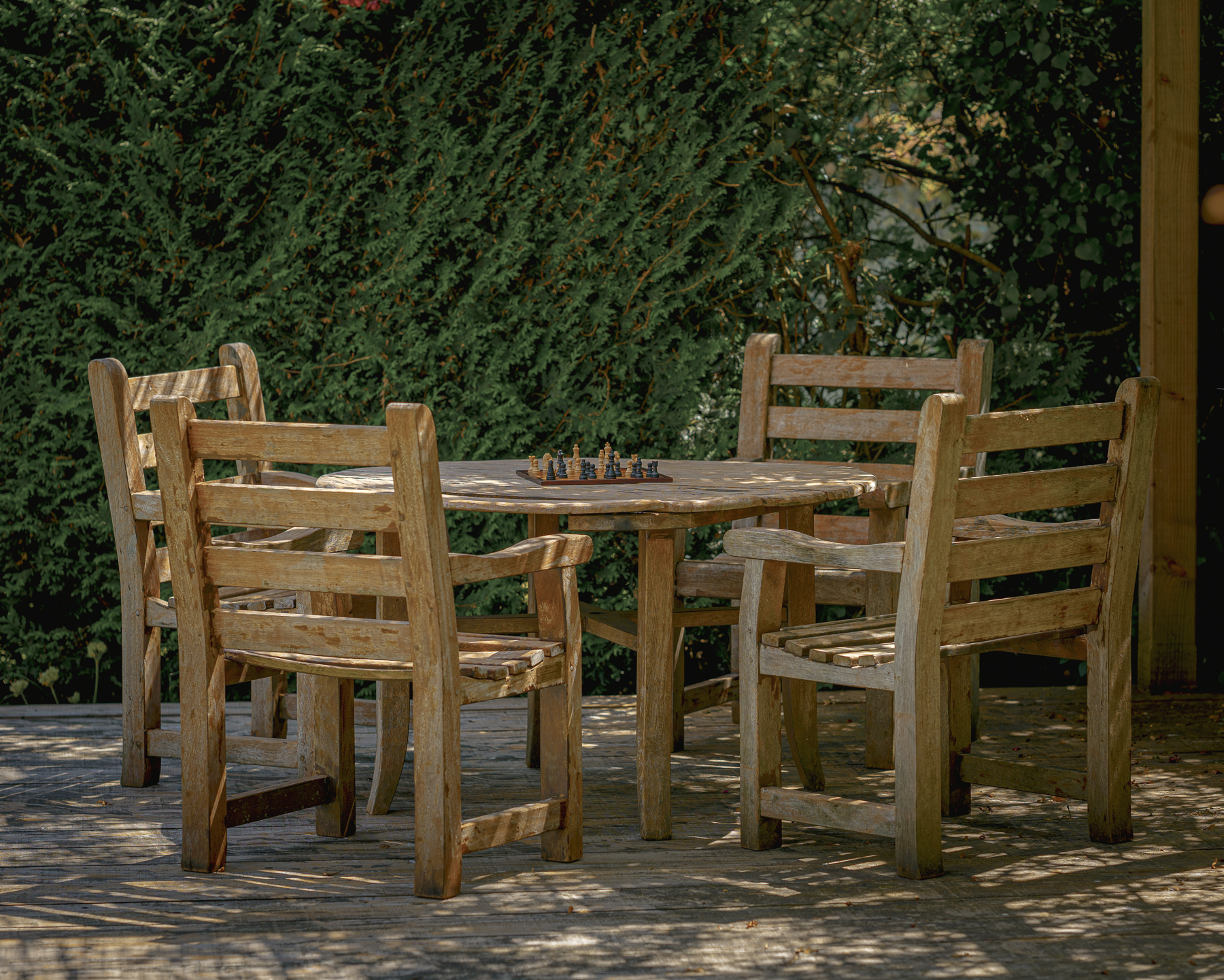 Chess under the pergola at Chateau de la Vigne
